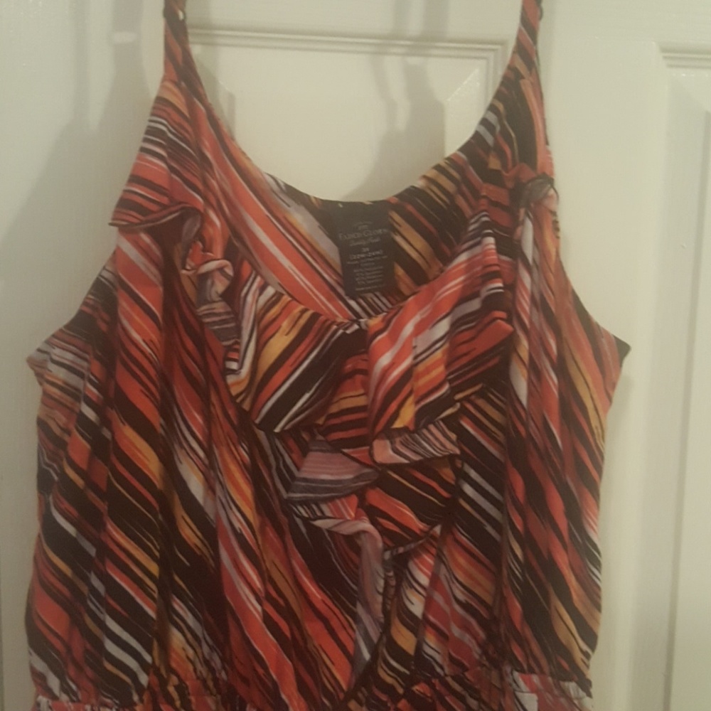 Dress - Picture 2 of 4